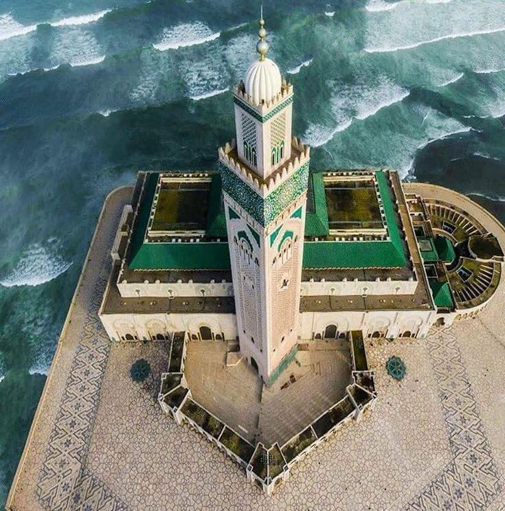 مسجد الحسن الثاني، المغرب: